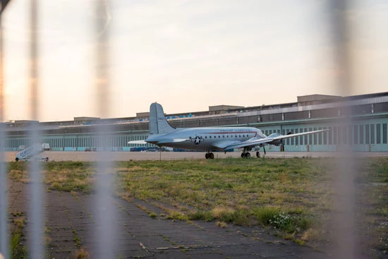 Tempelhof-airport-park-berlin-plane1