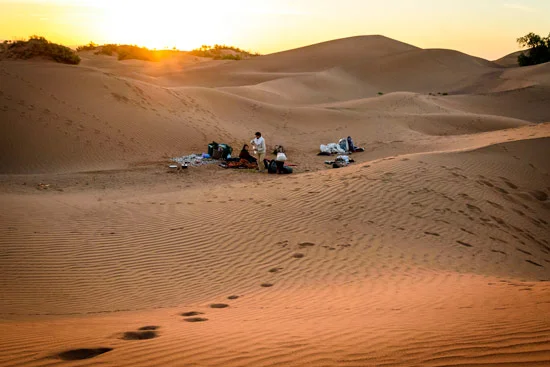 morocco-by-campervan-sahara-desert-morning-camp