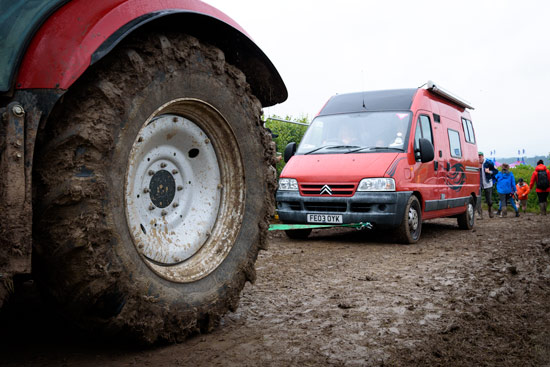 glastonbury-festival-2016-by-campervan-tow-mud