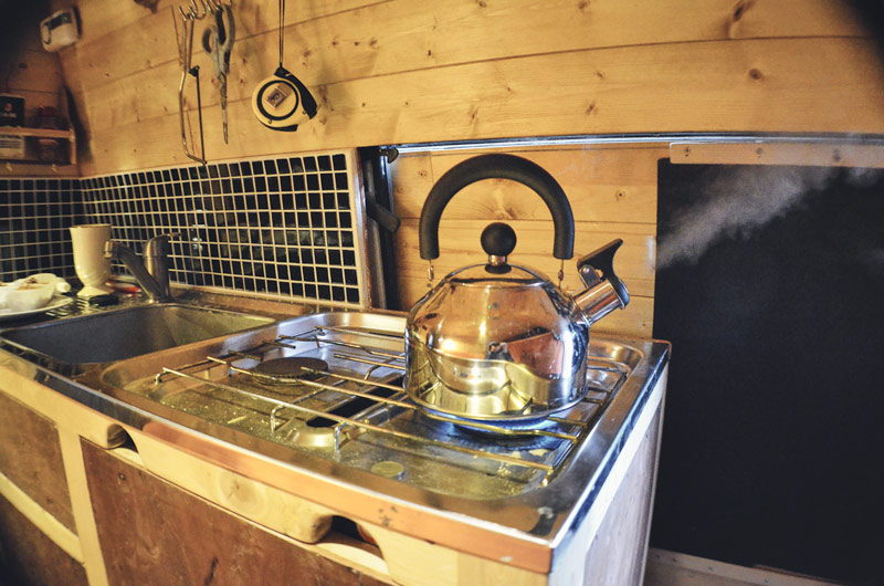 from-van-to-home-book-kitchen
