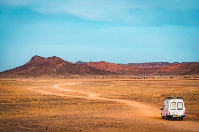 Travelling in a van conversion – driving in the Sahara Desert 